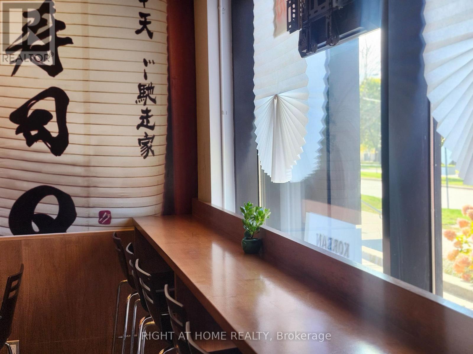 80 - 105 The Pond Road, Toronto, Ontario  M3J 0K9 - Photo 8 - W12494034