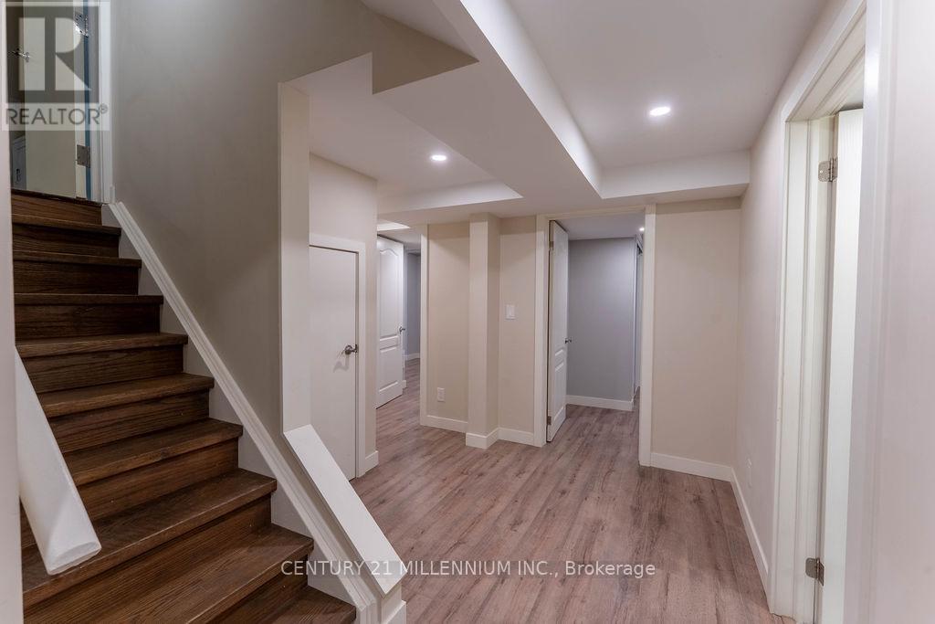 64 Executive Court, Brampton, Ontario  L6R 0L5 - Photo 26 - W12494036