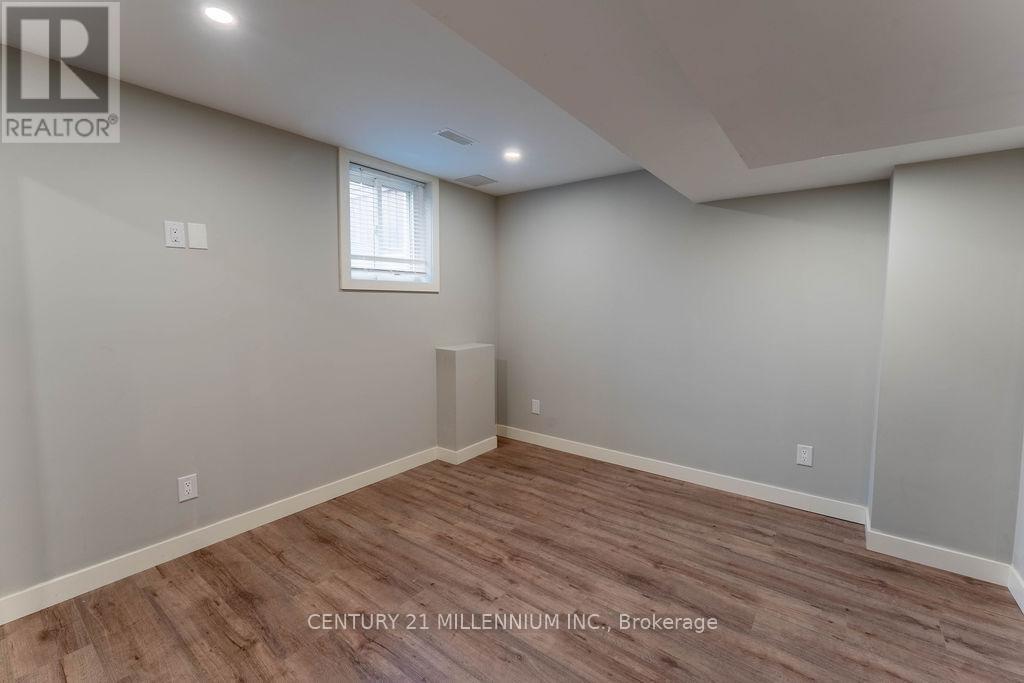 64 Executive Court, Brampton, Ontario  L6R 0L5 - Photo 30 - W12494036