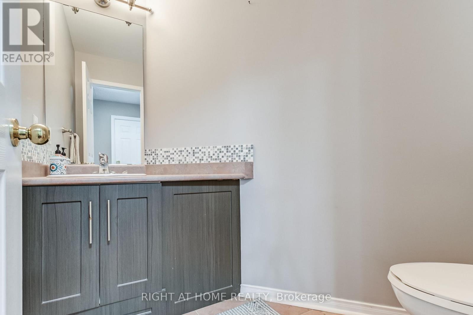 51 Crestridge Drive, Caledon, Ontario  L7E 2T9 - Photo 14 - W12494040