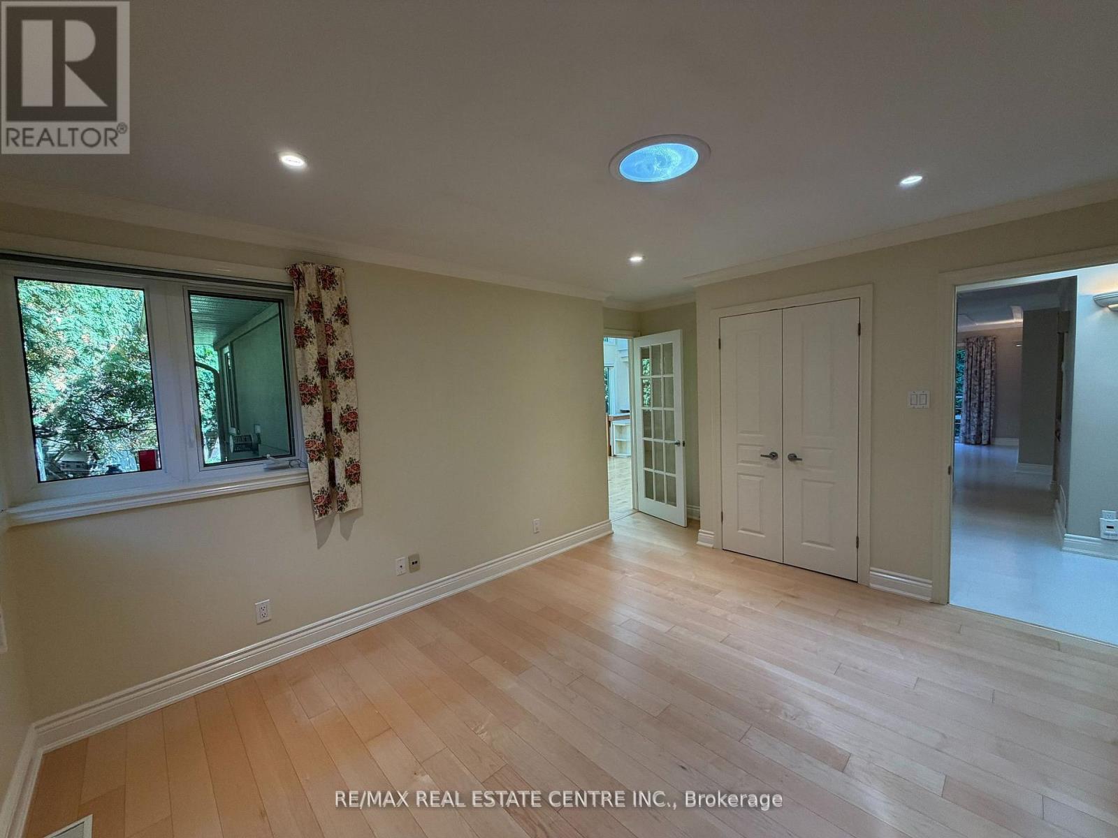 117 Watson Avenue, Oakville, Ontario  L6J 3T5 - Photo 13 - W12494046