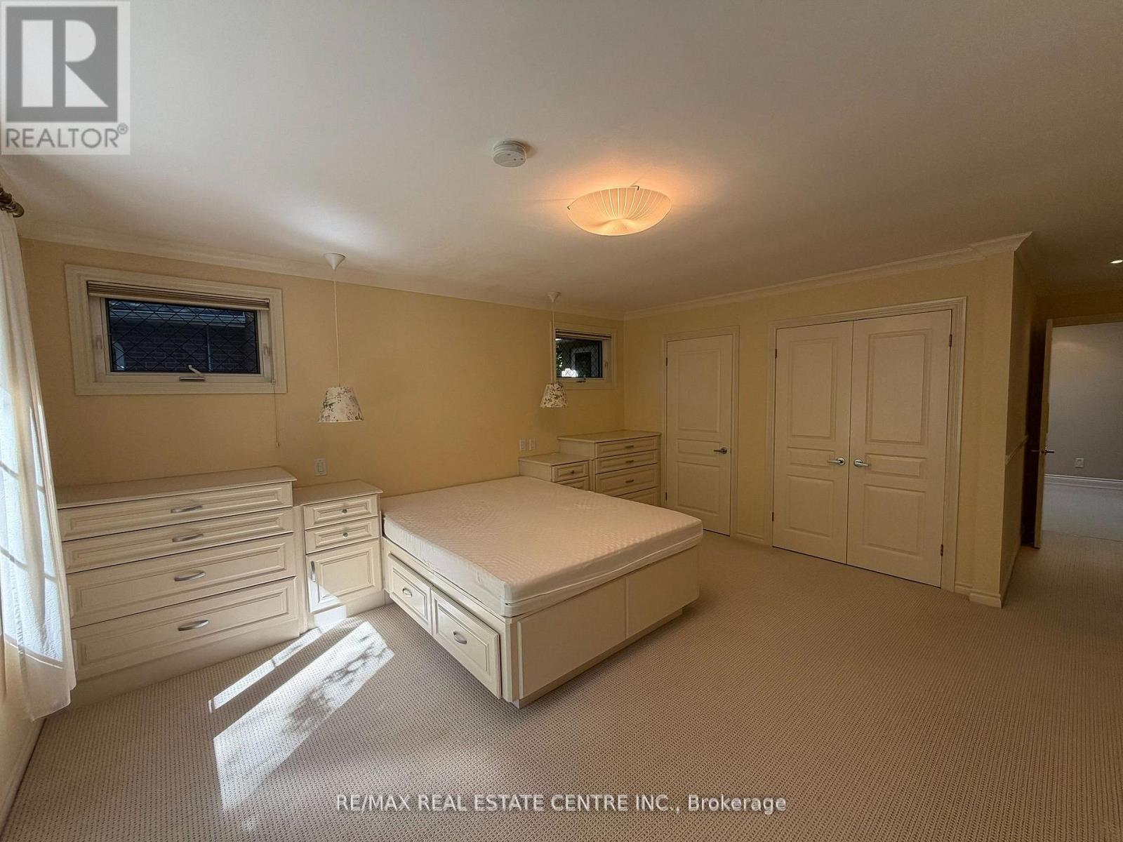 117 Watson Avenue, Oakville, Ontario  L6J 3T5 - Photo 17 - W12494046