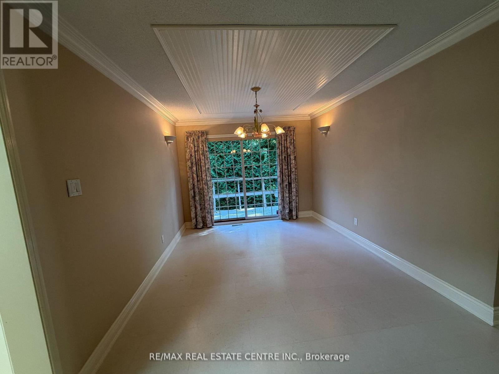 117 Watson Avenue, Oakville, Ontario  L6J 3T5 - Photo 8 - W12494046