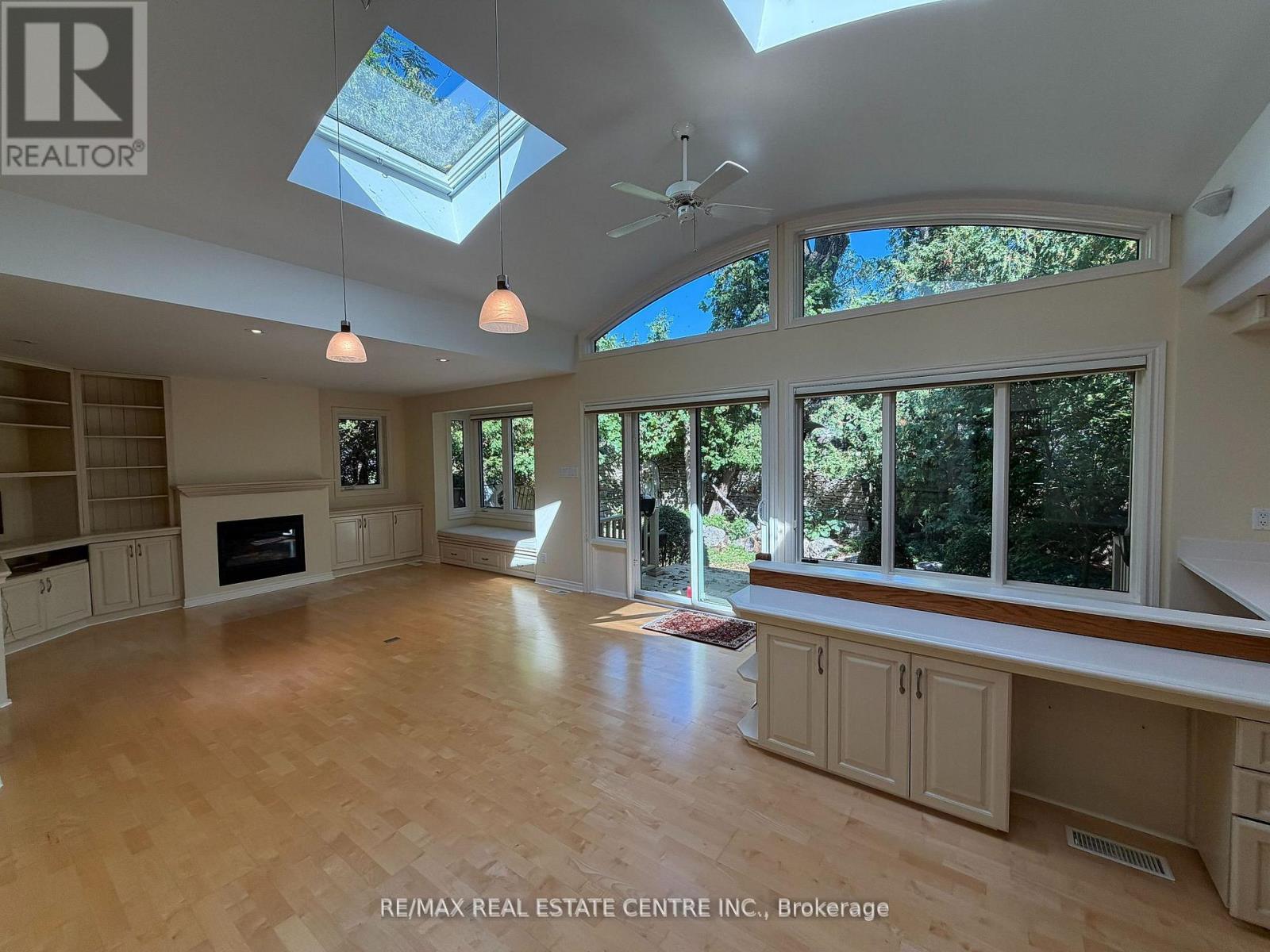 117 Watson Avenue, Oakville, Ontario  L6J 3T5 - Photo 9 - W12494046