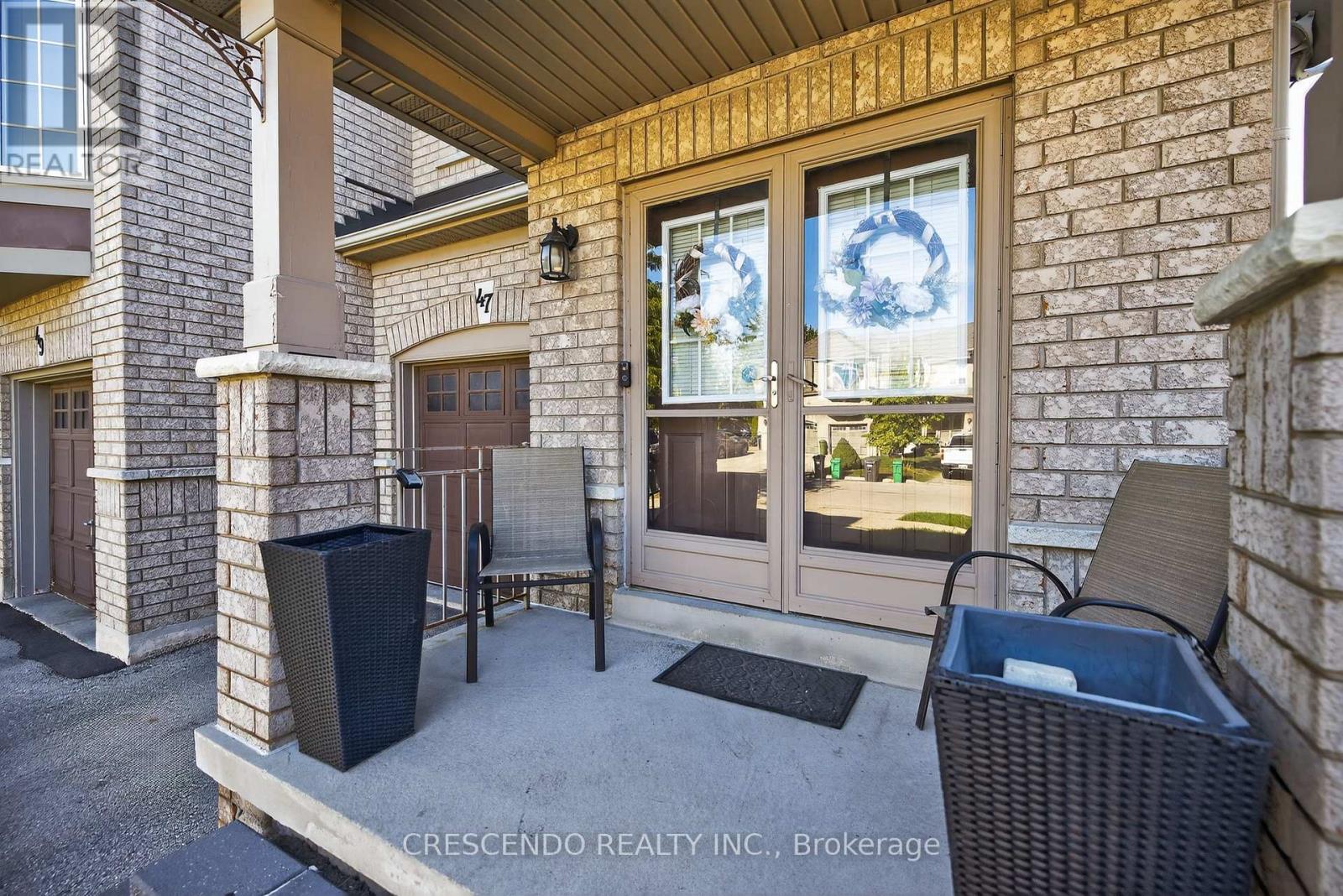 47 Frank Johnston Road, Caledon, Ontario  L7E 2L5 - Photo 3 - W12494052