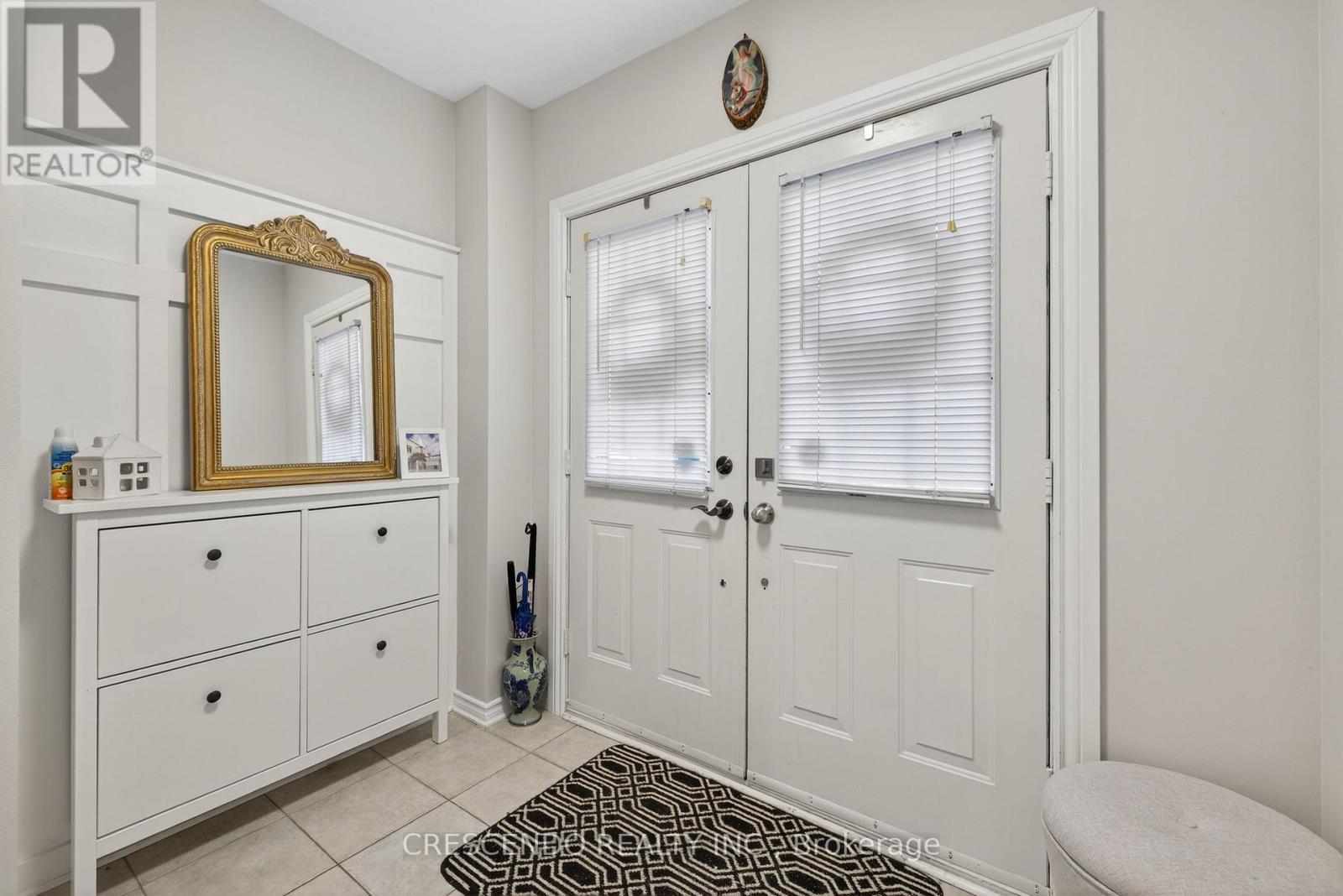 47 Frank Johnston Road, Caledon, Ontario  L7E 2L5 - Photo 4 - W12494052