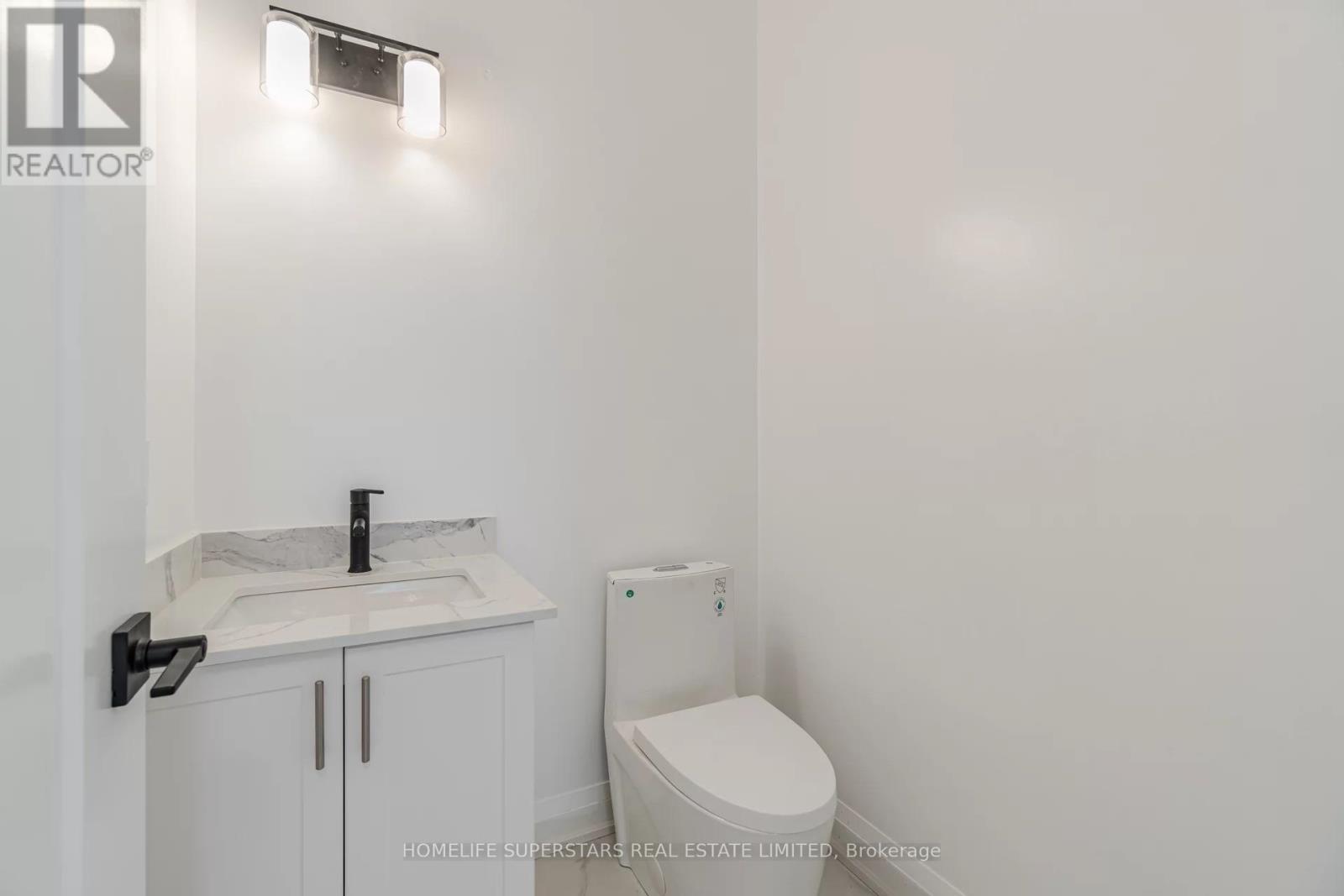 8 Santa Barbra Lane, Halton Hills, Ontario  L7G 0P7 - Photo 17 - W12494054