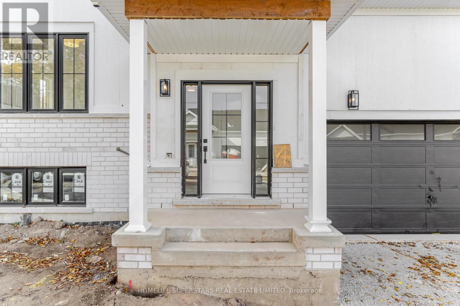 8 Santa Barbra Lane, Halton Hills, Ontario  L7G 0P7 - Photo 4 - W12494054