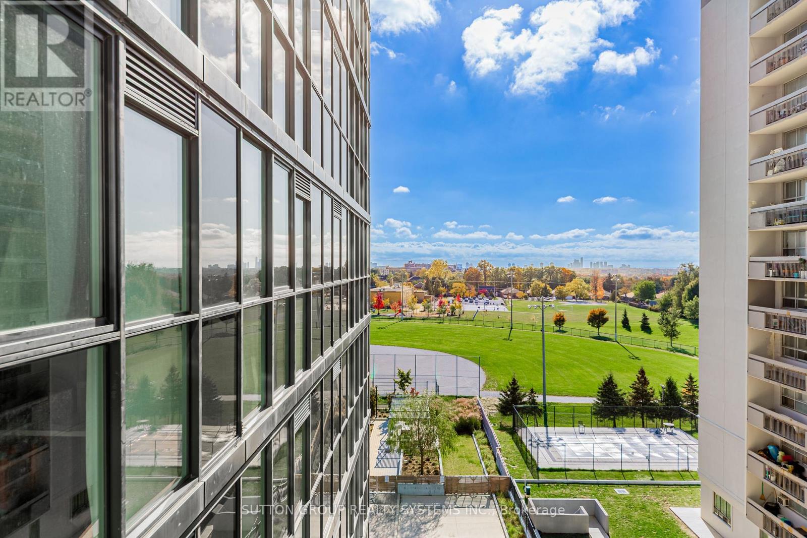 611 - 1461 Lawrence Avenue W, Toronto, Ontario  M6L 0A6 - Photo 28 - W12494096