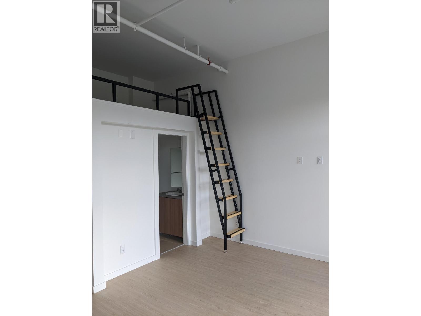 101-39771 Government Road, Squamish, British Columbia  V8B 0G3 - Photo 8 - R3063506