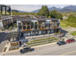 101 39771 GOVERNMENT ROAD, Squamish, British Columbia