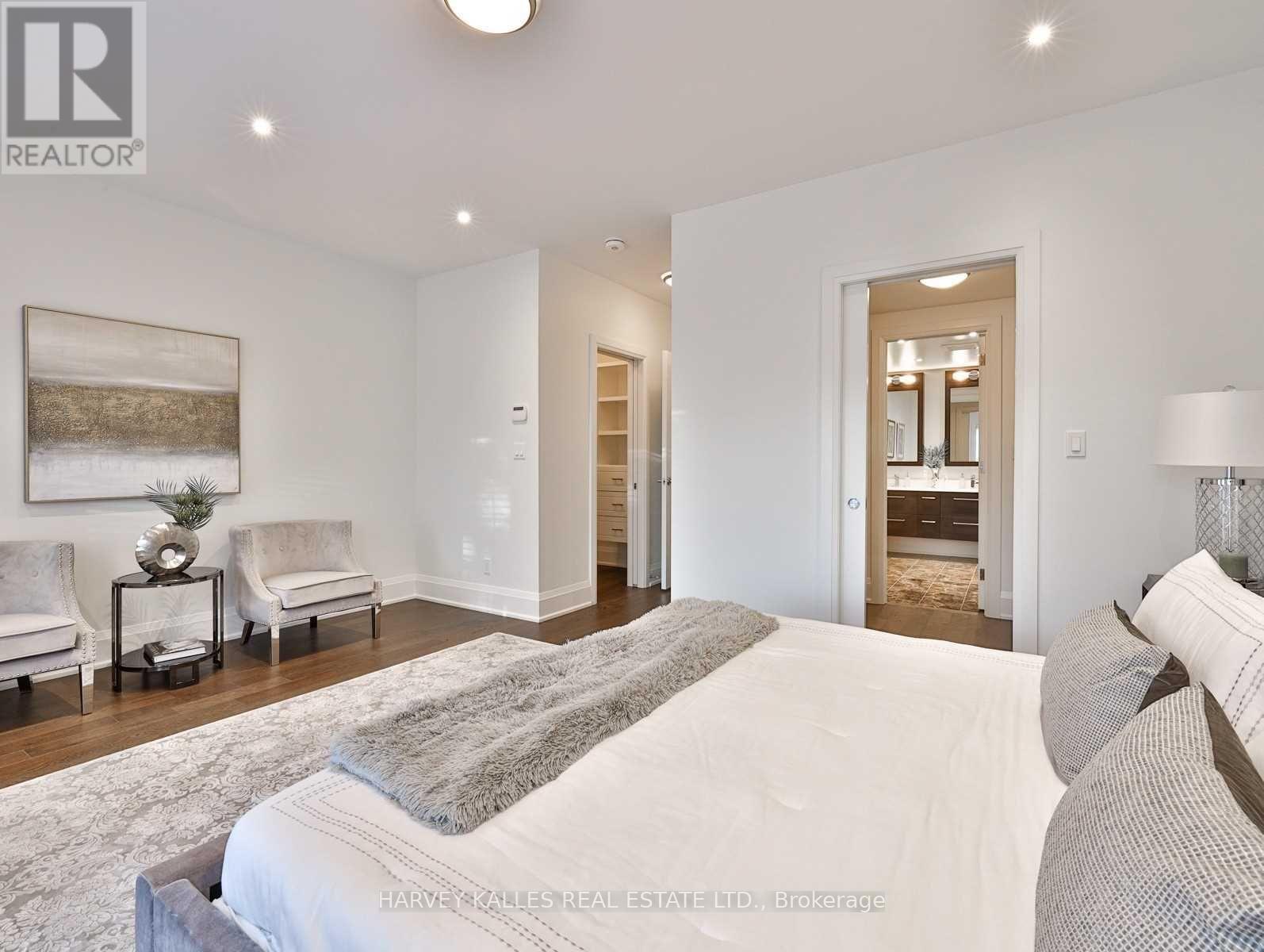 A - 2460 Bayview Avenue, Toronto, Ontario  M2L 0A3 - Photo 15 - C12493702