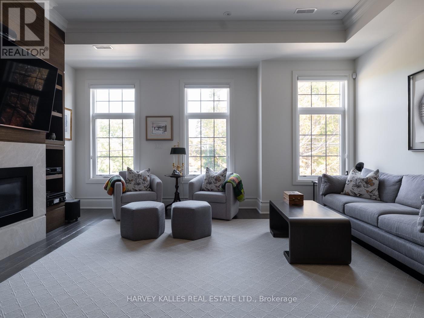 A - 2460 Bayview Avenue, Toronto, Ontario  M2L 0A3 - Photo 4 - C12493702