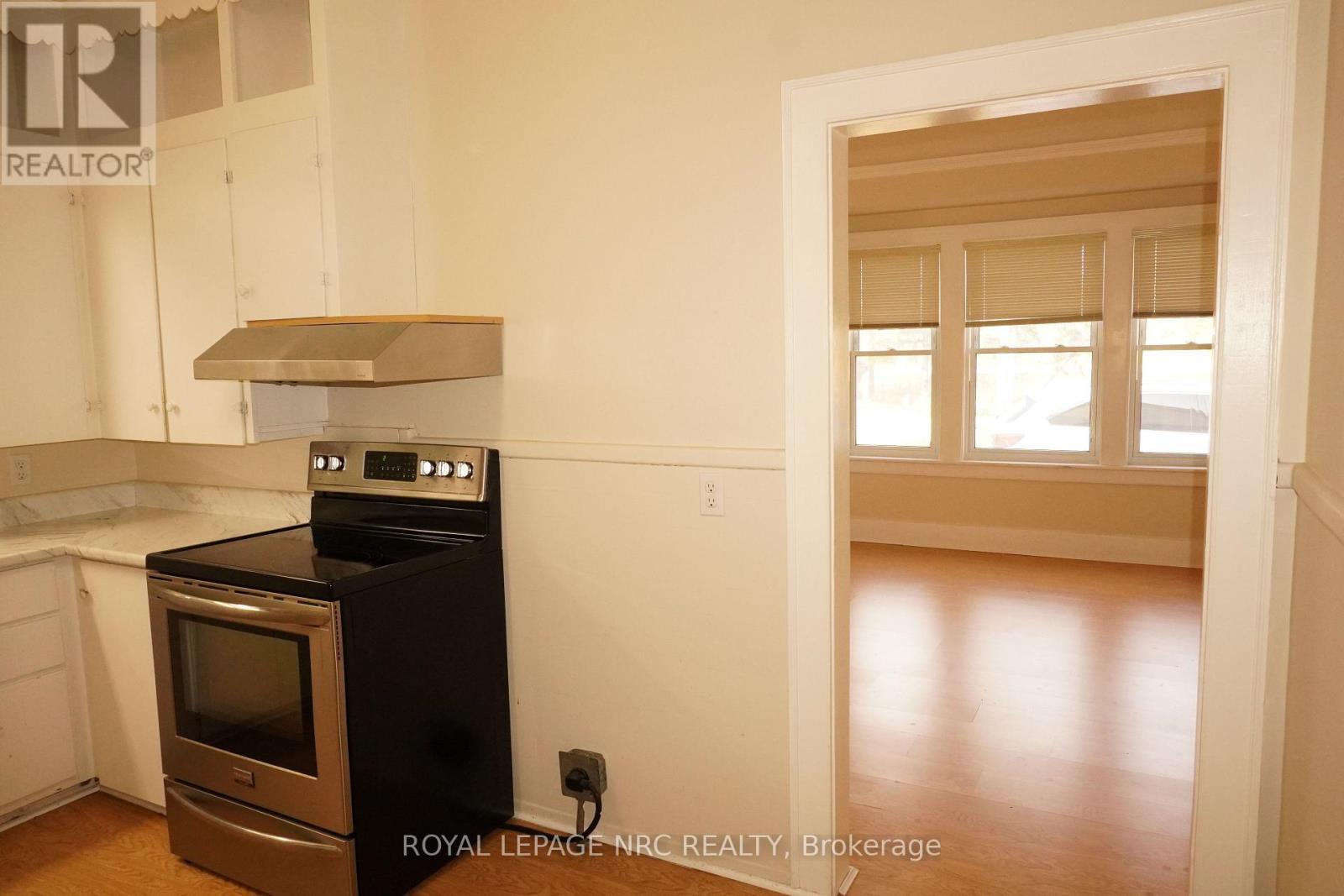 825 Garrison Road, Fort Erie, Ontario  L2A 1N6 - Photo 33 - X12494126