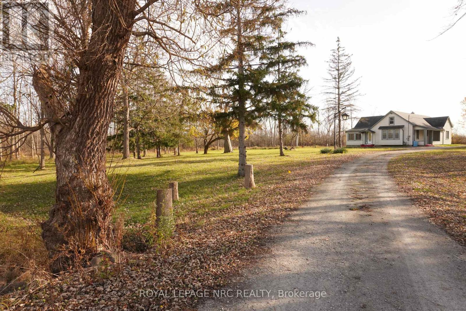 825 Garrison Road, Fort Erie, Ontario  L2A 1N6 - Photo 4 - X12494126