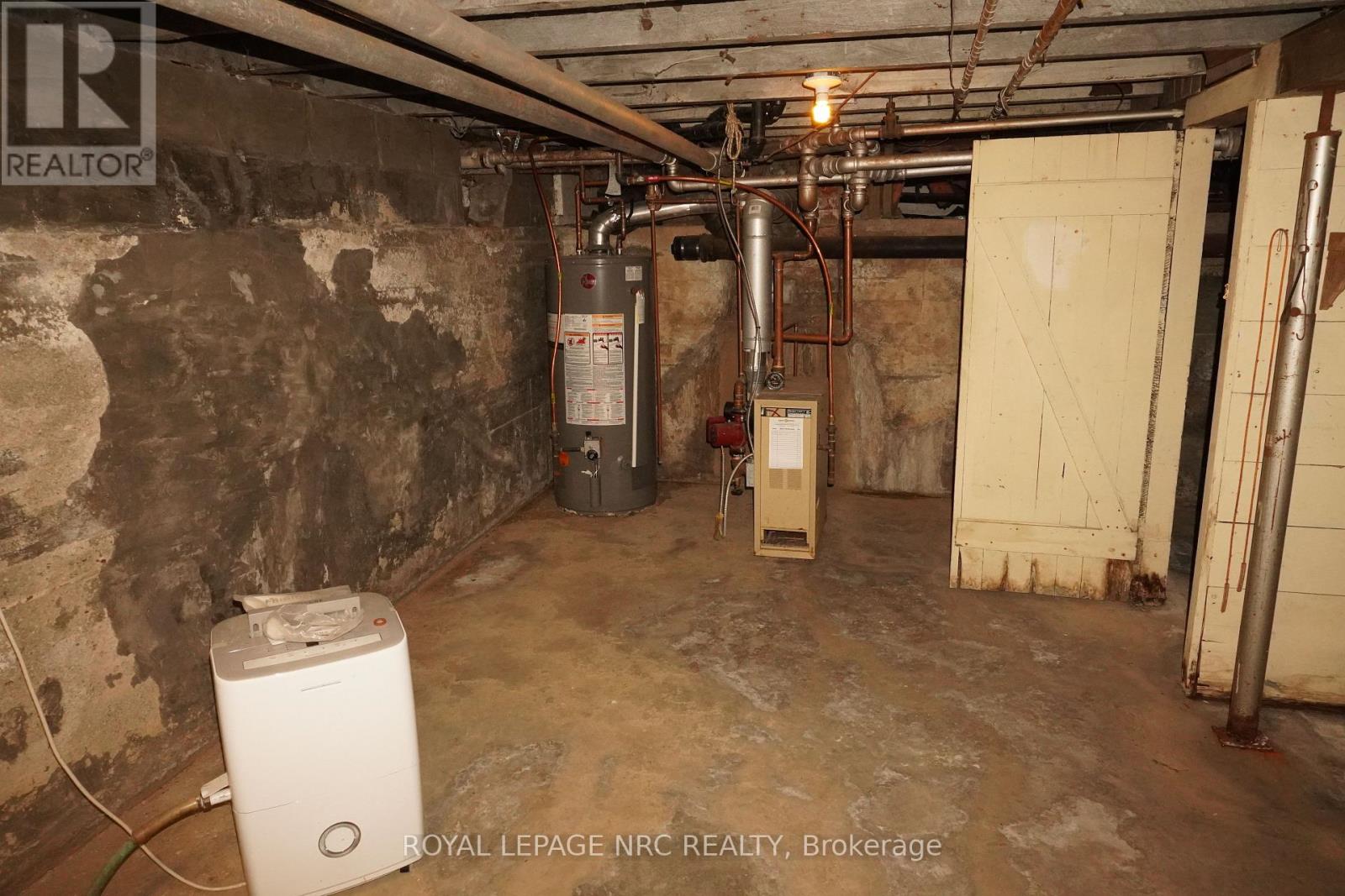 825 Garrison Road, Fort Erie, Ontario  L2A 1N6 - Photo 47 - X12494126