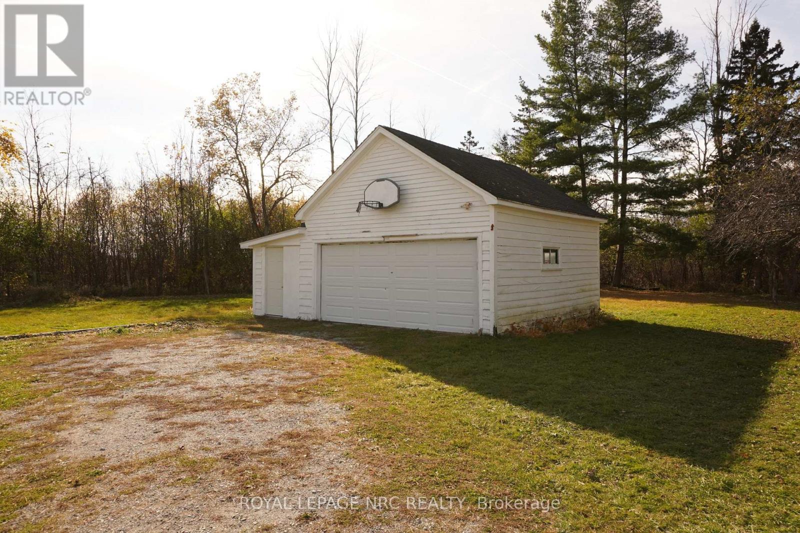 825 Garrison Road, Fort Erie, Ontario  L2A 1N6 - Photo 9 - X12494126