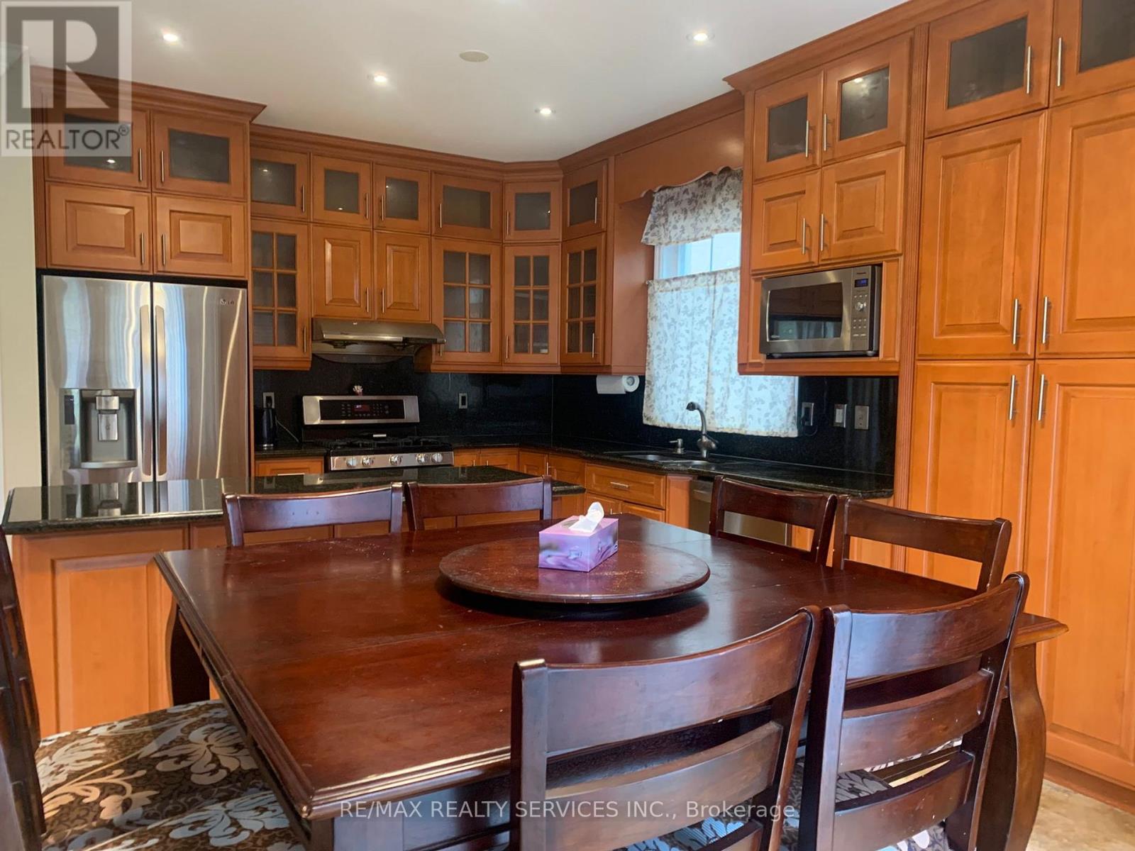 201 Bristol Road E, Mississauga, Ontario  L4Z 3V5 - Photo 10 - W12488024