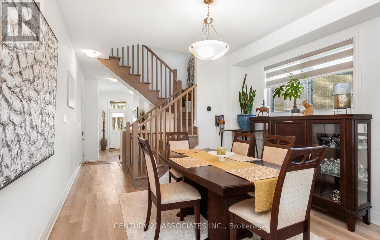 1796 Thames Circle, Milton, Ontario  L9E 1Y9 - Photo 10 - W12488464