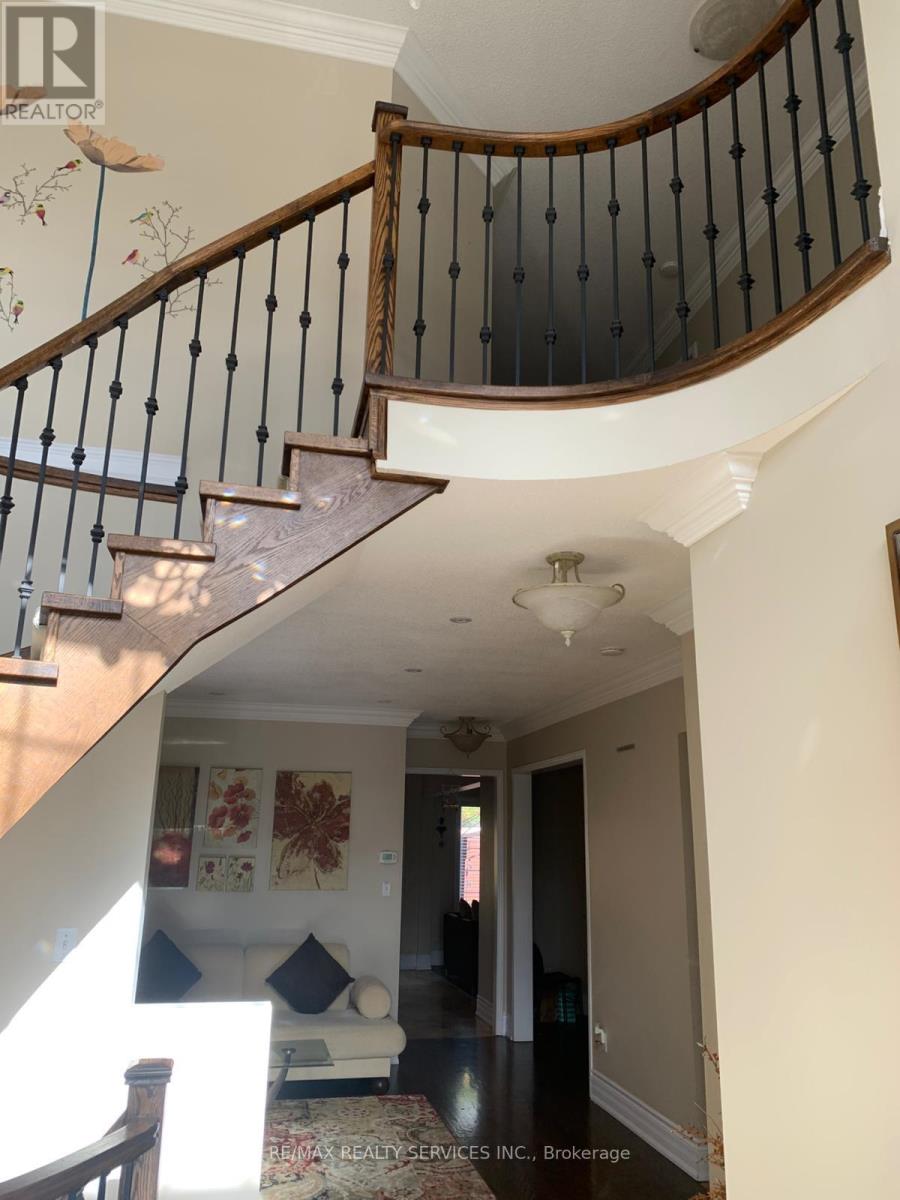 201 Bristol Road E, Mississauga, Ontario  L4Z 3V5 - Photo 3 - W12488024