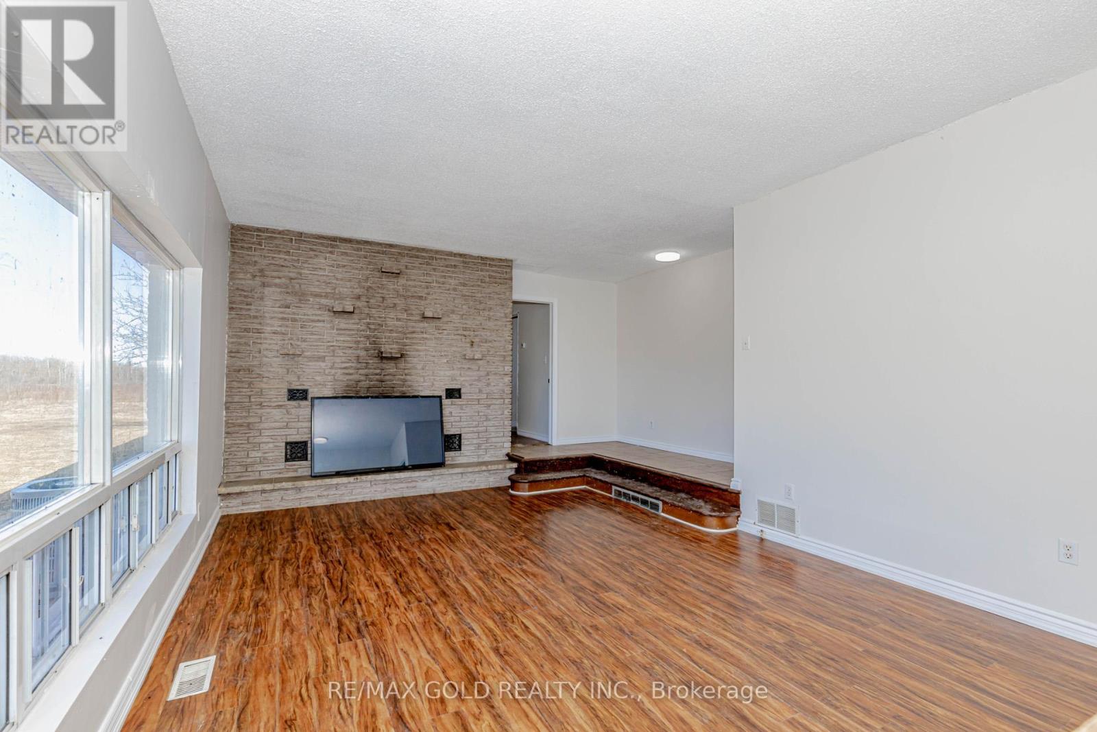 255505 9th Line, Amaranth, Ontario  L0N 1S5 - Photo 11 - X12467671