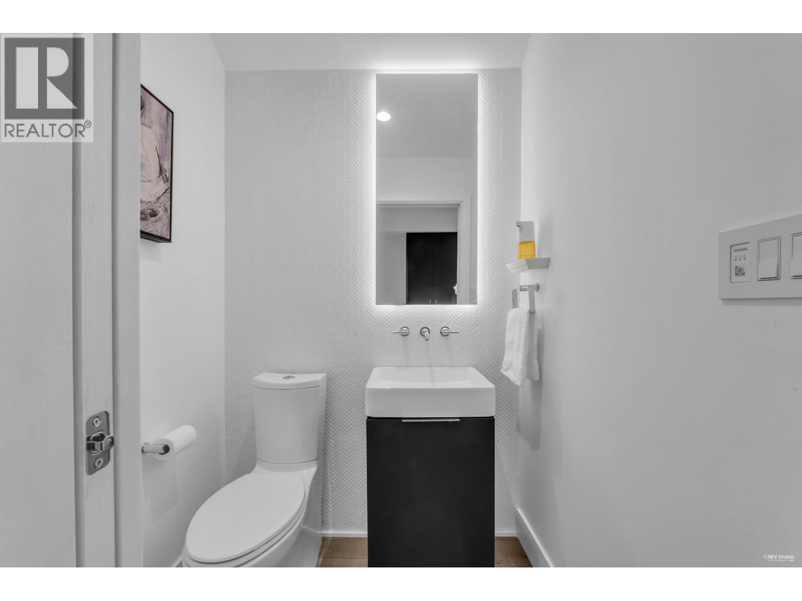 2070 Curling Road, North Vancouver, British Columbia  V7P 0C9 - Photo 17 - R3063495