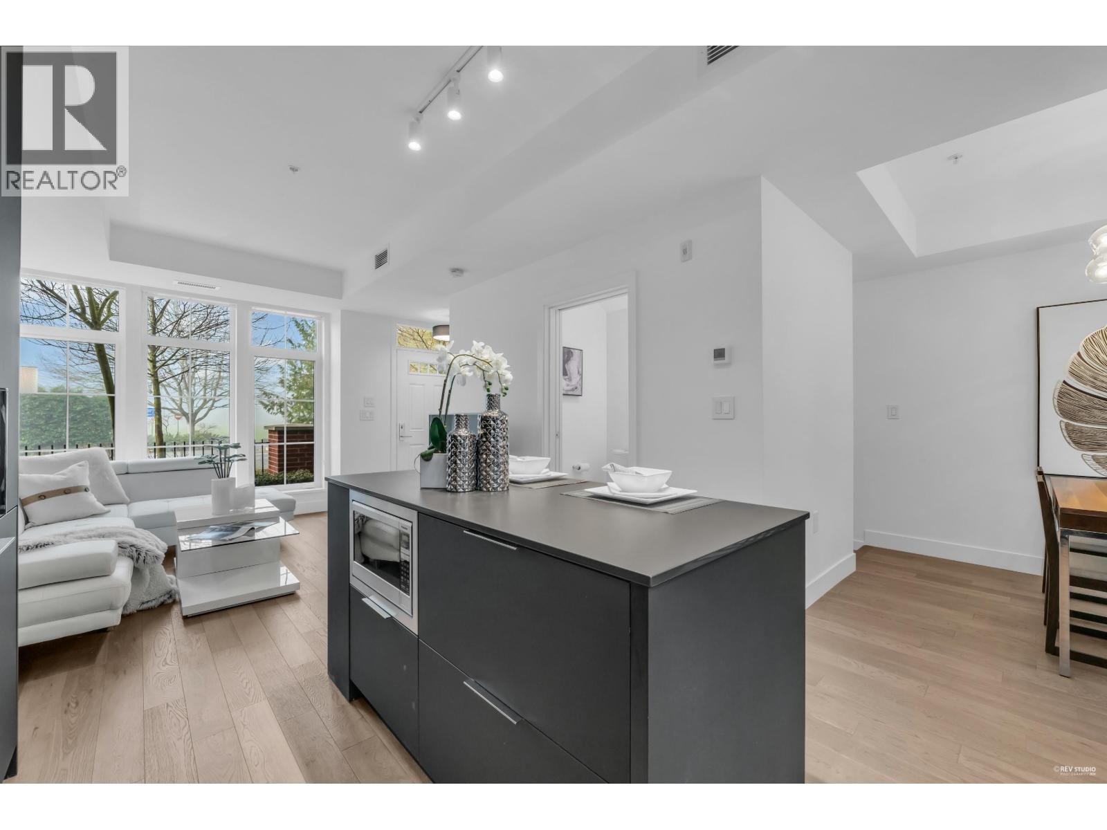 2070 Curling Road, North Vancouver, British Columbia  V7P 0C9 - Photo 9 - R3063495