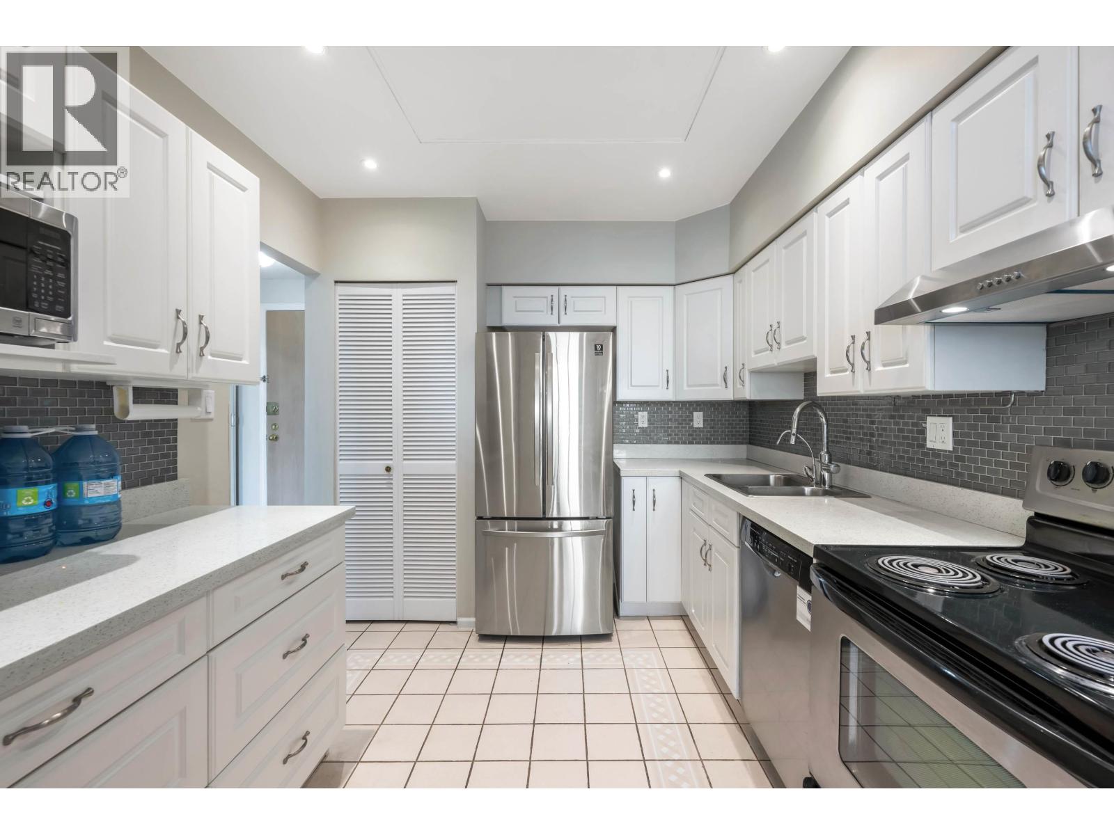 702 5885 Olive Avenue, Burnaby, British Columbia  V5H 4N8 - Photo 28 - R3063504