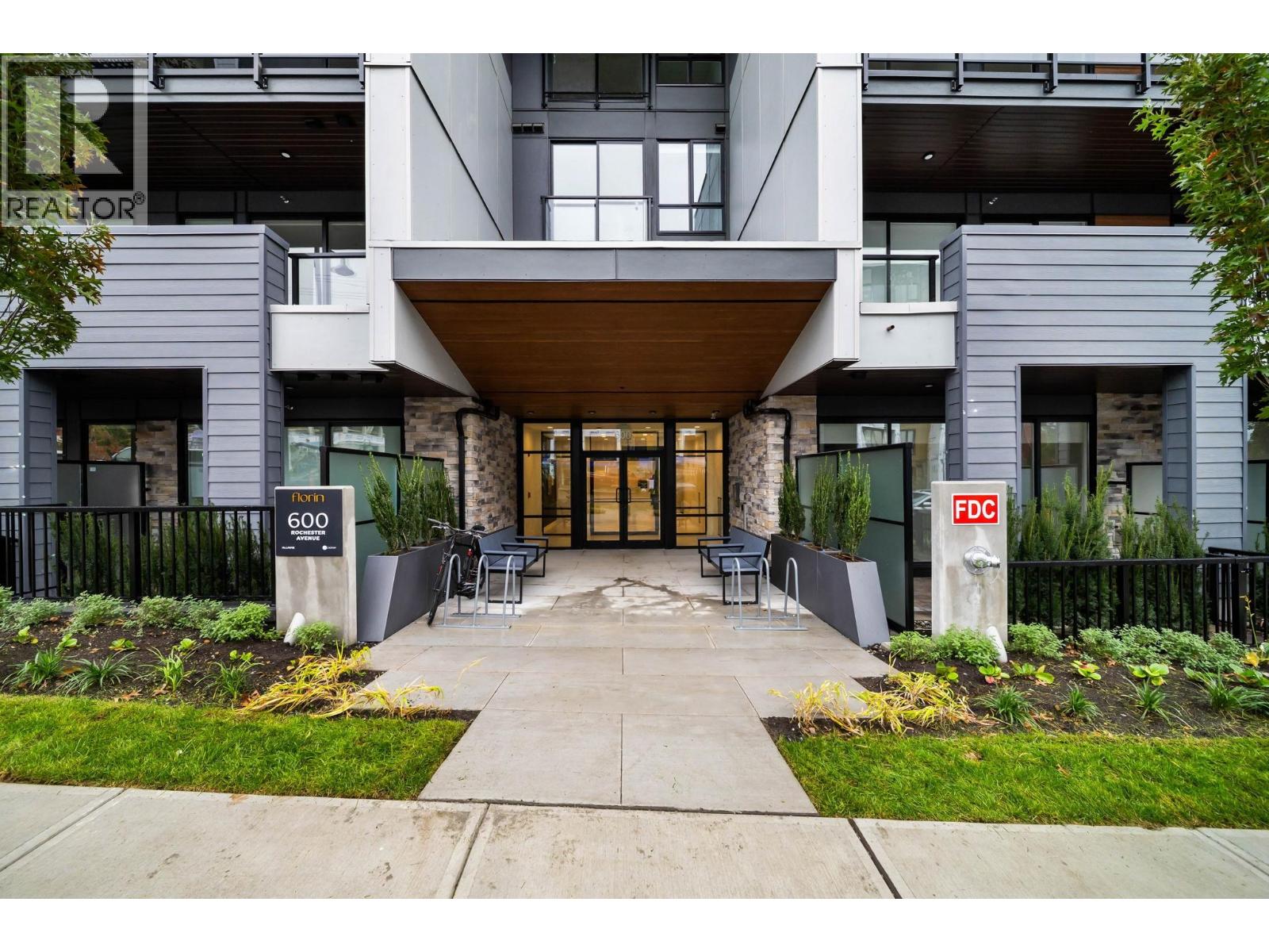 609 600 Rochester Avenue, Coquitlam, British Columbia  V3K 0K1 - Photo 2 - R3063517