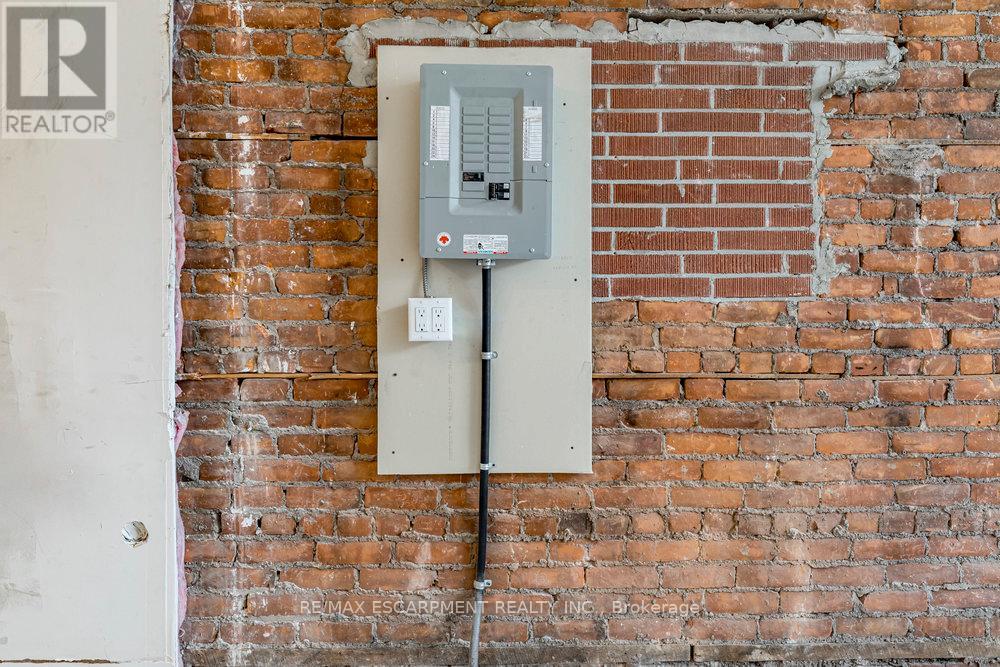 309 Barton Street E, Hamilton, Ontario  L8L 2X4 - Photo 12 - X12494018