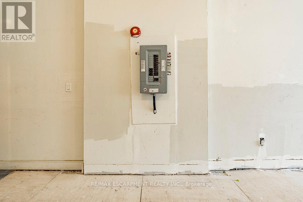 309 Barton Street E, Hamilton, Ontario  L8L 2X4 - Photo 17 - X12494018