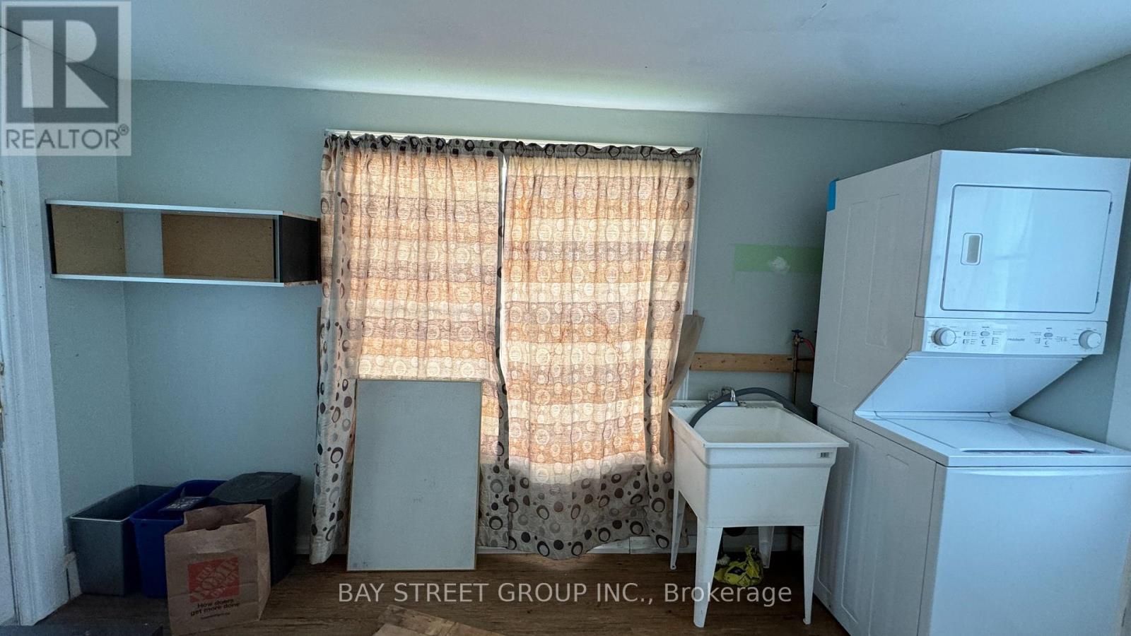 4738 Huron Street, Niagara Falls, Ontario  L2E 2H9 - Photo 10 - X12494032