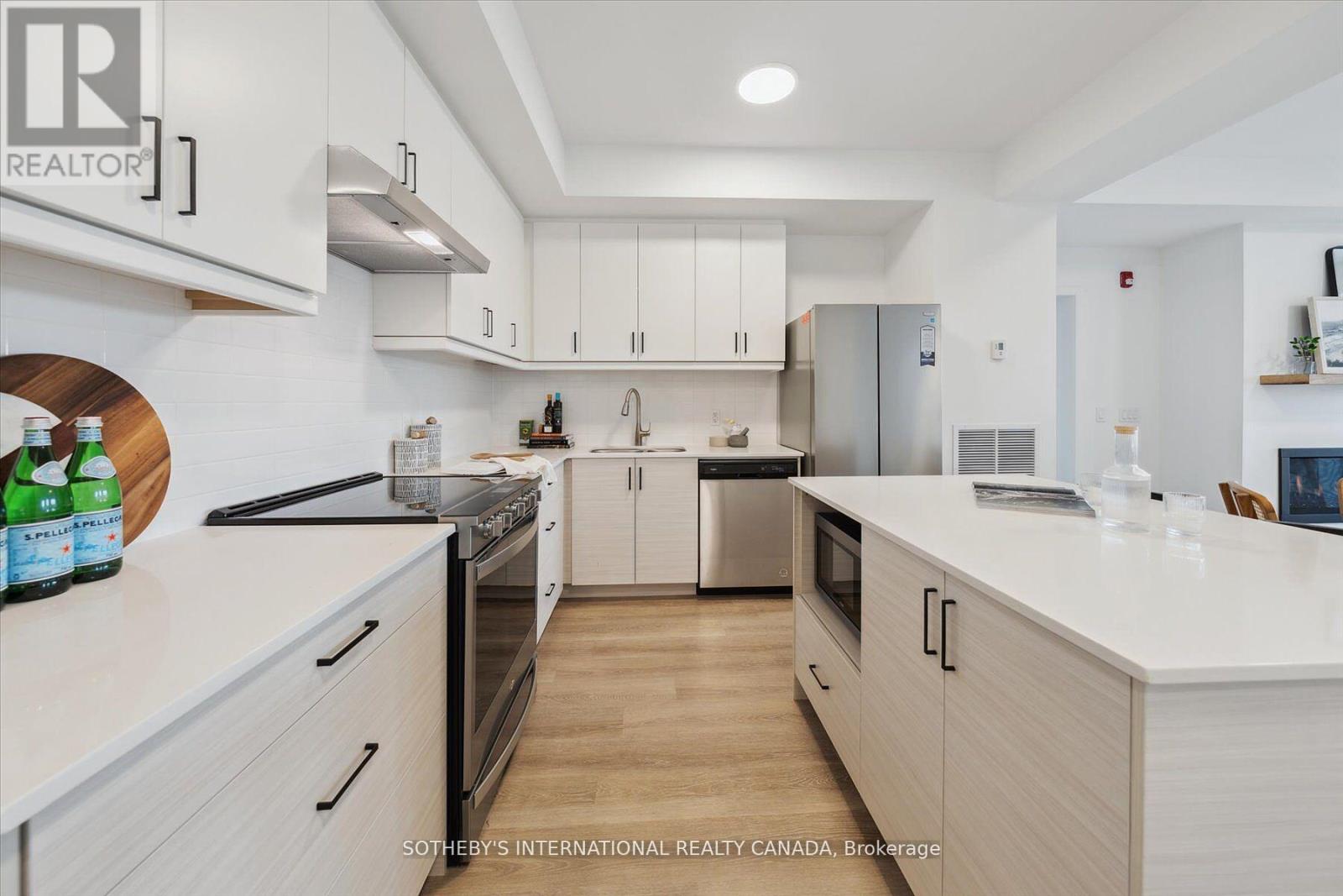 306 - 19b West Street N, Kawartha Lakes, Ontario  K0M 1N0 - Photo 23 - X12494076