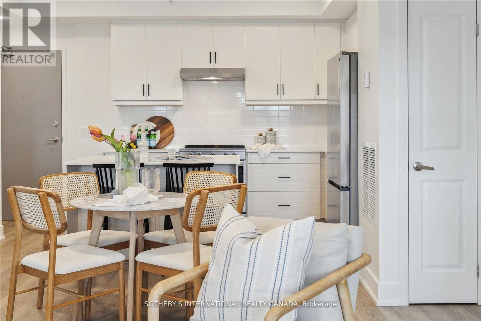 306 - 19b West Street N, Kawartha Lakes, Ontario  K0M 1N0 - Photo 25 - X12494076