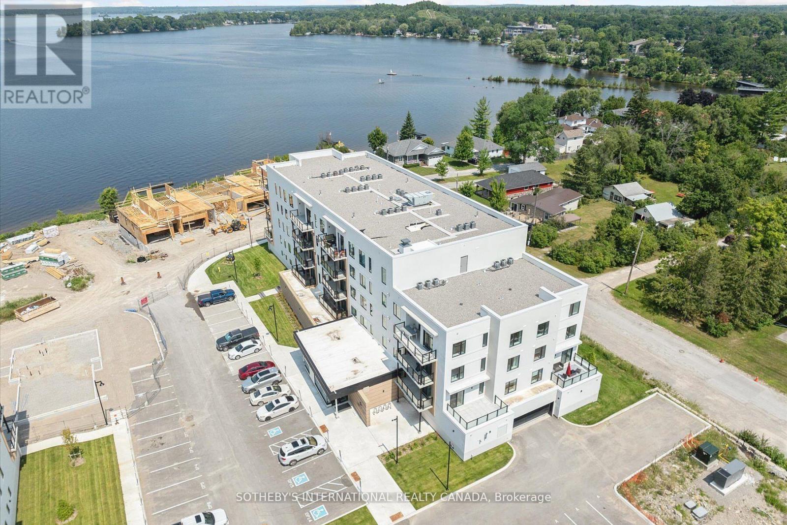 306 - 19b West Street N, Kawartha Lakes, Ontario  K0M 1N0 - Photo 35 - X12494076