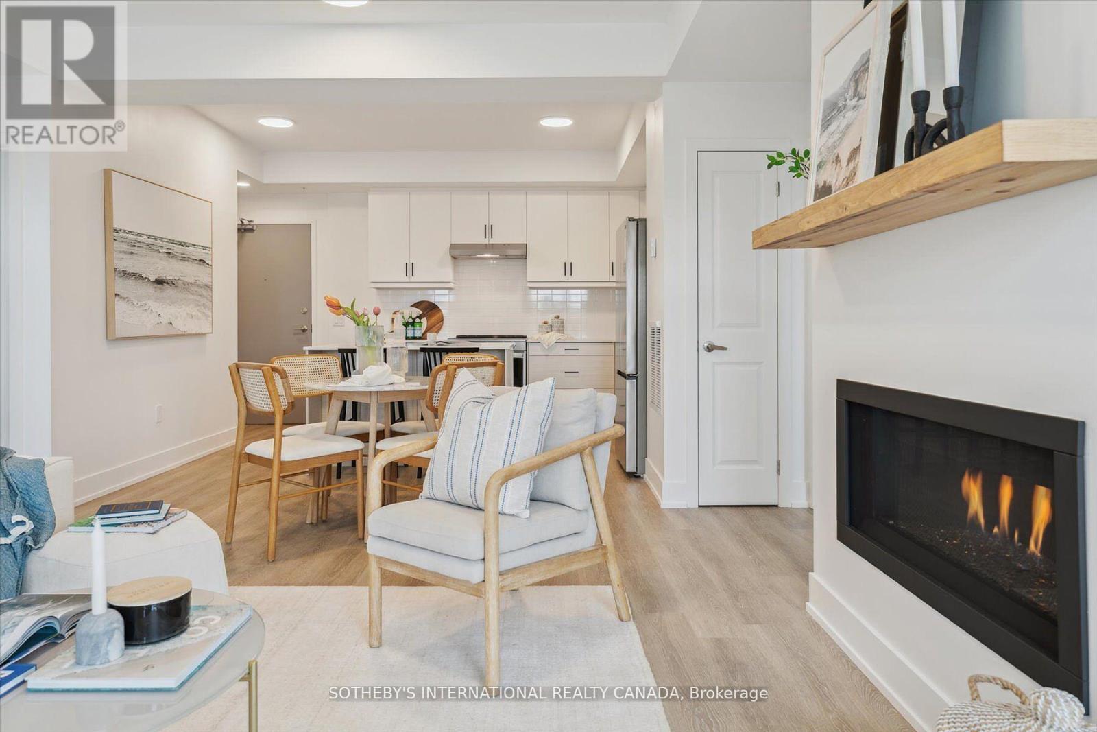 306 - 19b West Street N, Kawartha Lakes, Ontario  K0M 1N0 - Photo 6 - X12494076