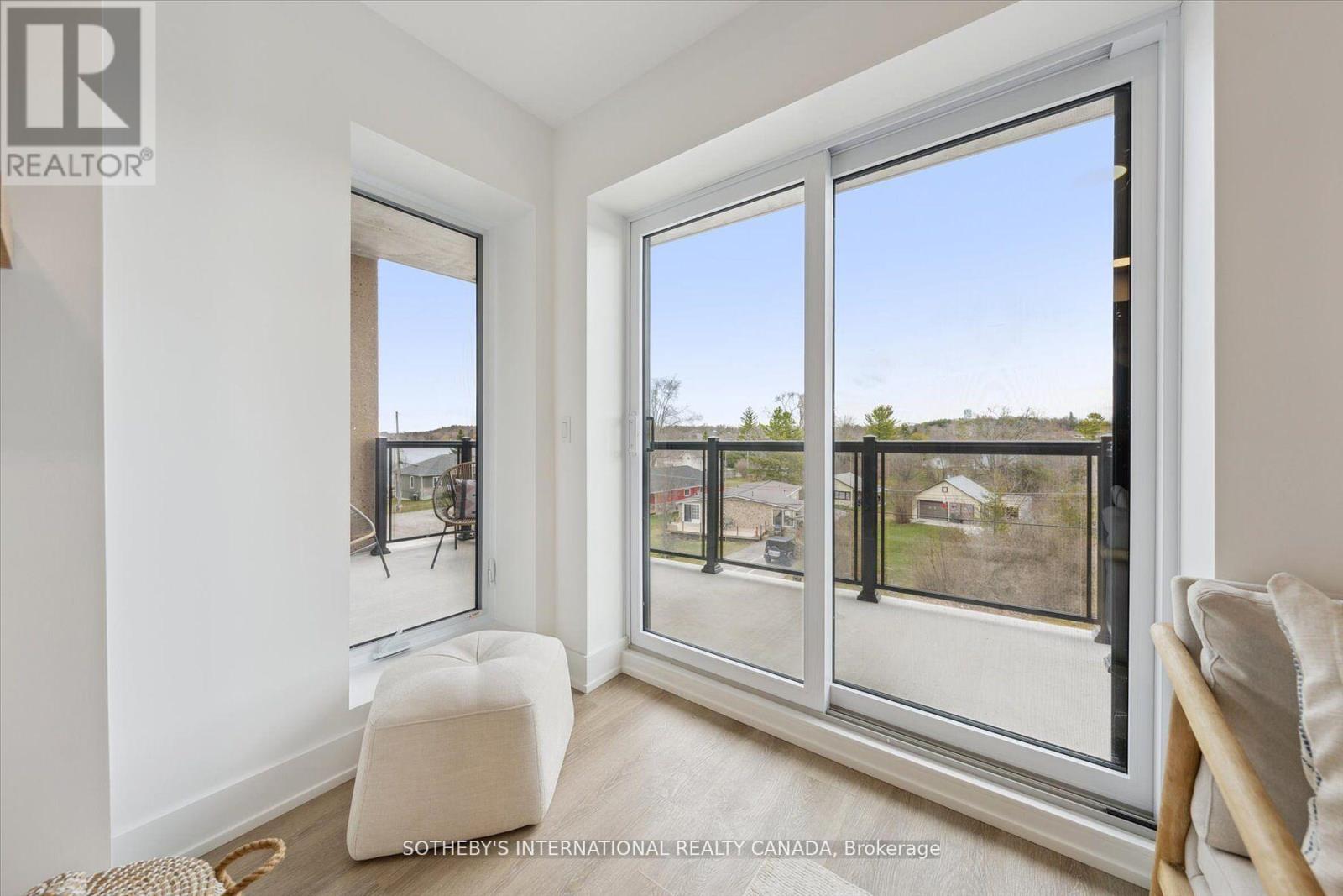 306 - 19b West Street N, Kawartha Lakes, Ontario  K0M 1N0 - Photo 8 - X12494076