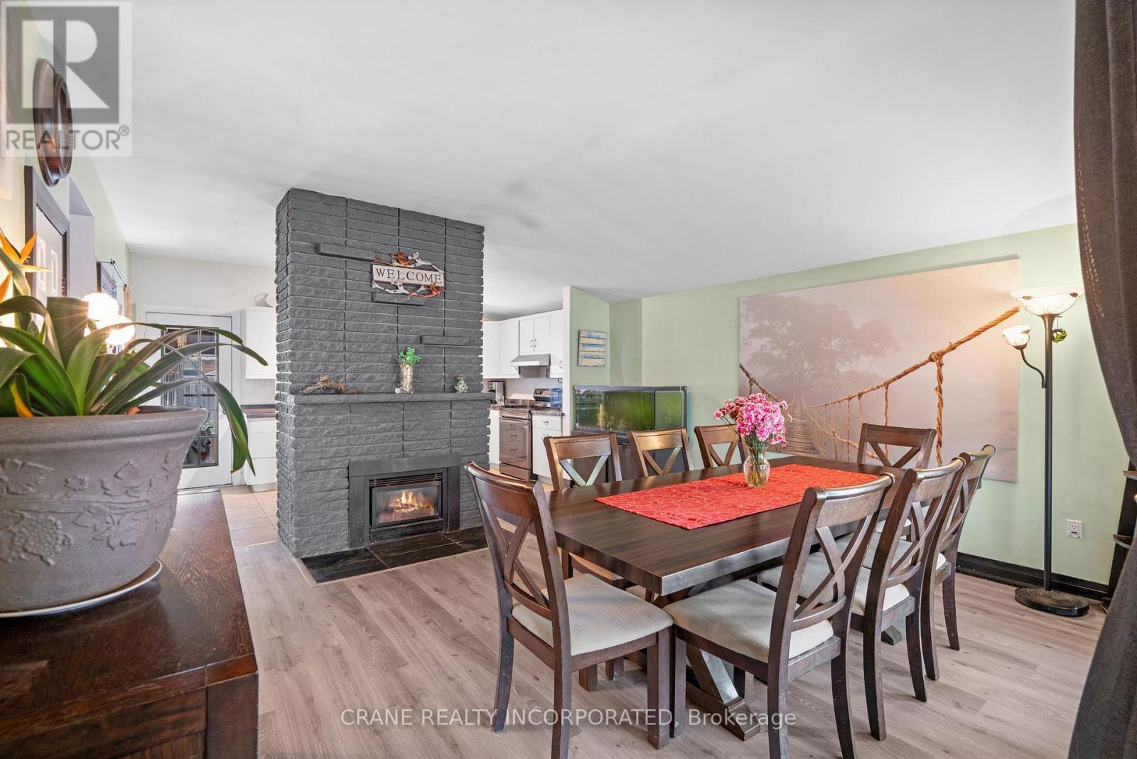 67 Wakelin Terrace, St. Catharines, Ontario  L2M 4K8 - Photo 4 - X12494078