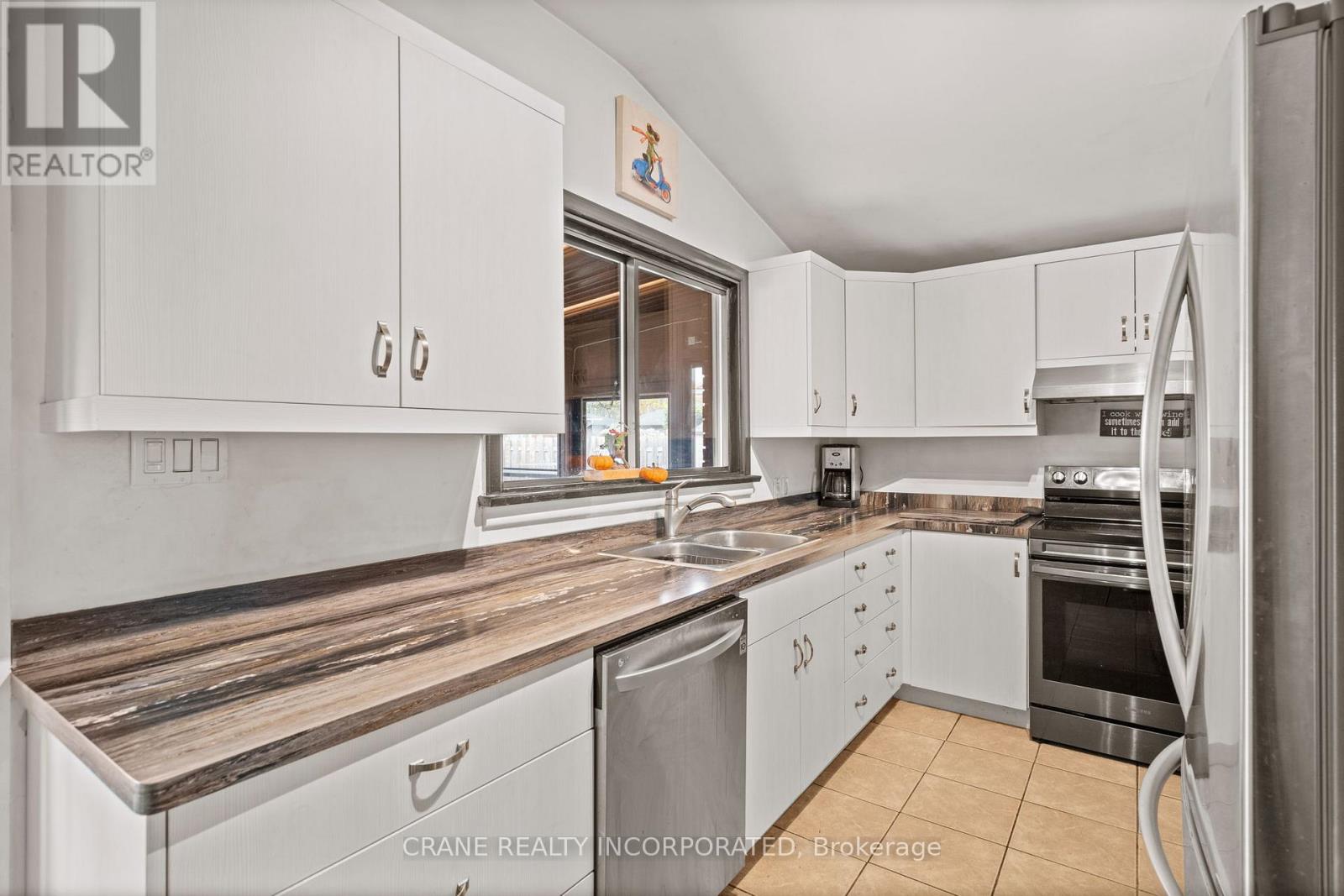 67 Wakelin Terrace, St. Catharines, Ontario  L2M 4K8 - Photo 9 - X12494078