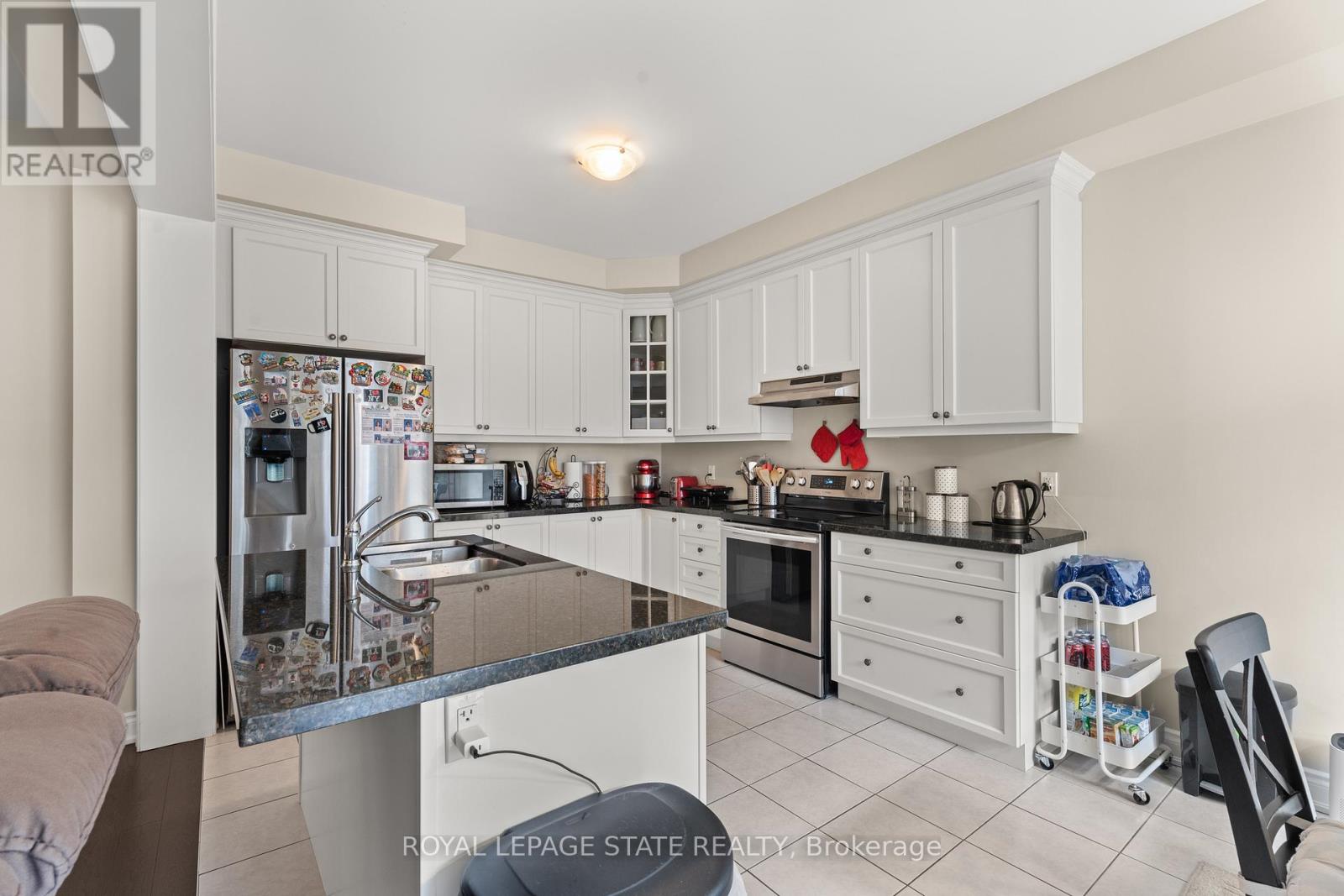 28 Heming Trail, Hamilton, Ontario  L9G 0J8 - Photo 14 - X12494086