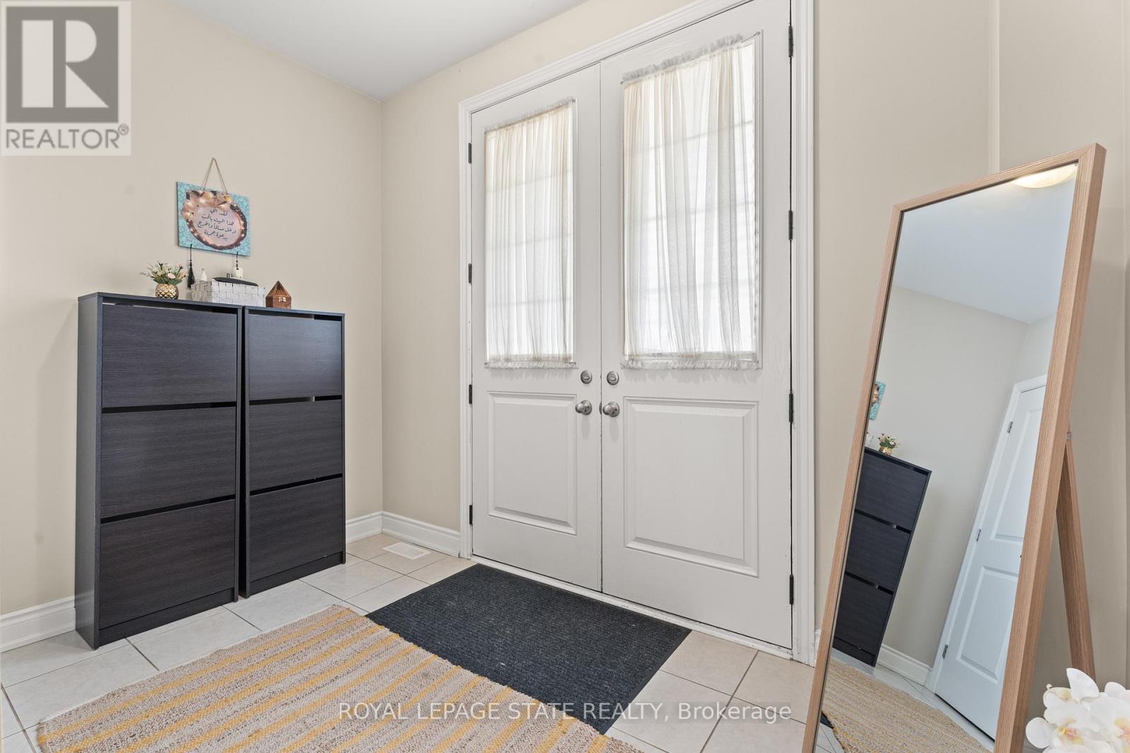 28 Heming Trail, Hamilton, Ontario  L9G 0J8 - Photo 5 - X12494086