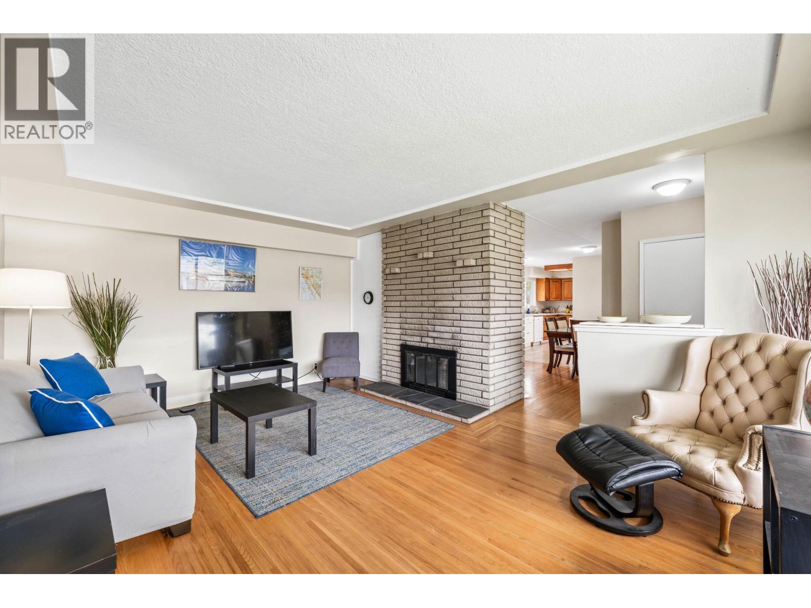 1698 Sprice Avenue, Coquitlam, British Columbia  V3J 2P6 - Photo 2 - R3063512