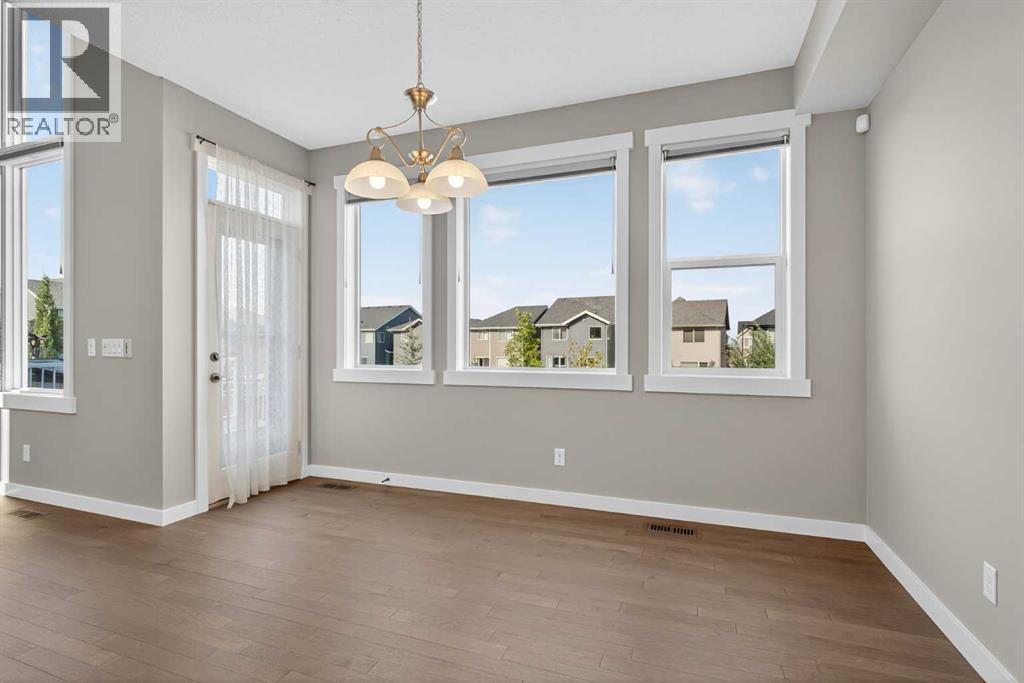 574 Sherwood Boulevard Nw, Calgary, Alberta  T3R 0R7 - Photo 14 - A2252427