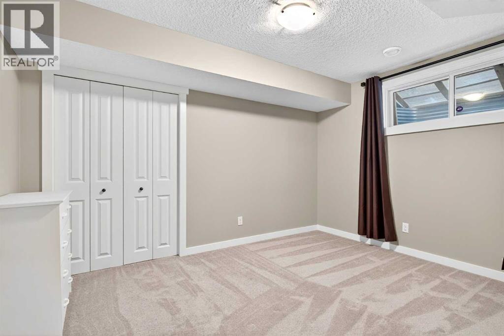 574 Sherwood Boulevard Nw, Calgary, Alberta  T3R 0R7 - Photo 40 - A2252427