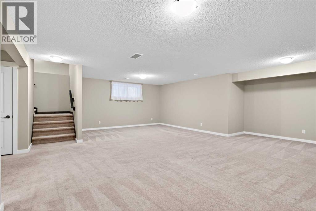 574 Sherwood Boulevard Nw, Calgary, Alberta  T3R 0R7 - Photo 37 - A2252427