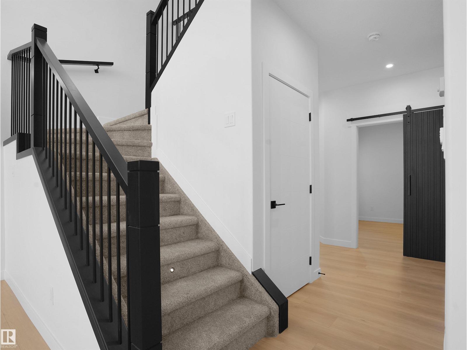 955 Elerberry Landing Nw, Edmonton, Alberta  T5T 5M8 - Photo 6 - E4464128