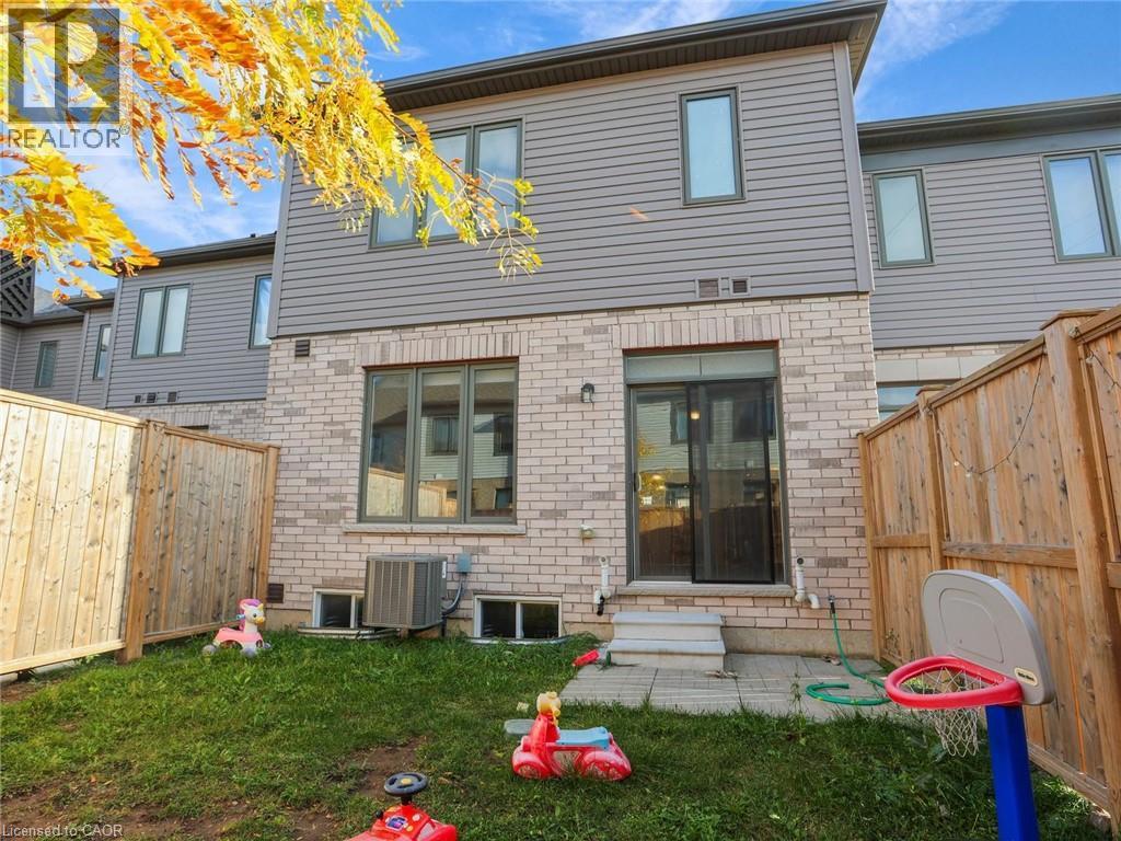 166 Deerpath Drive Unit# 100, Guelph, Ontario  N1K 0E2 - Photo 44 - 40784507