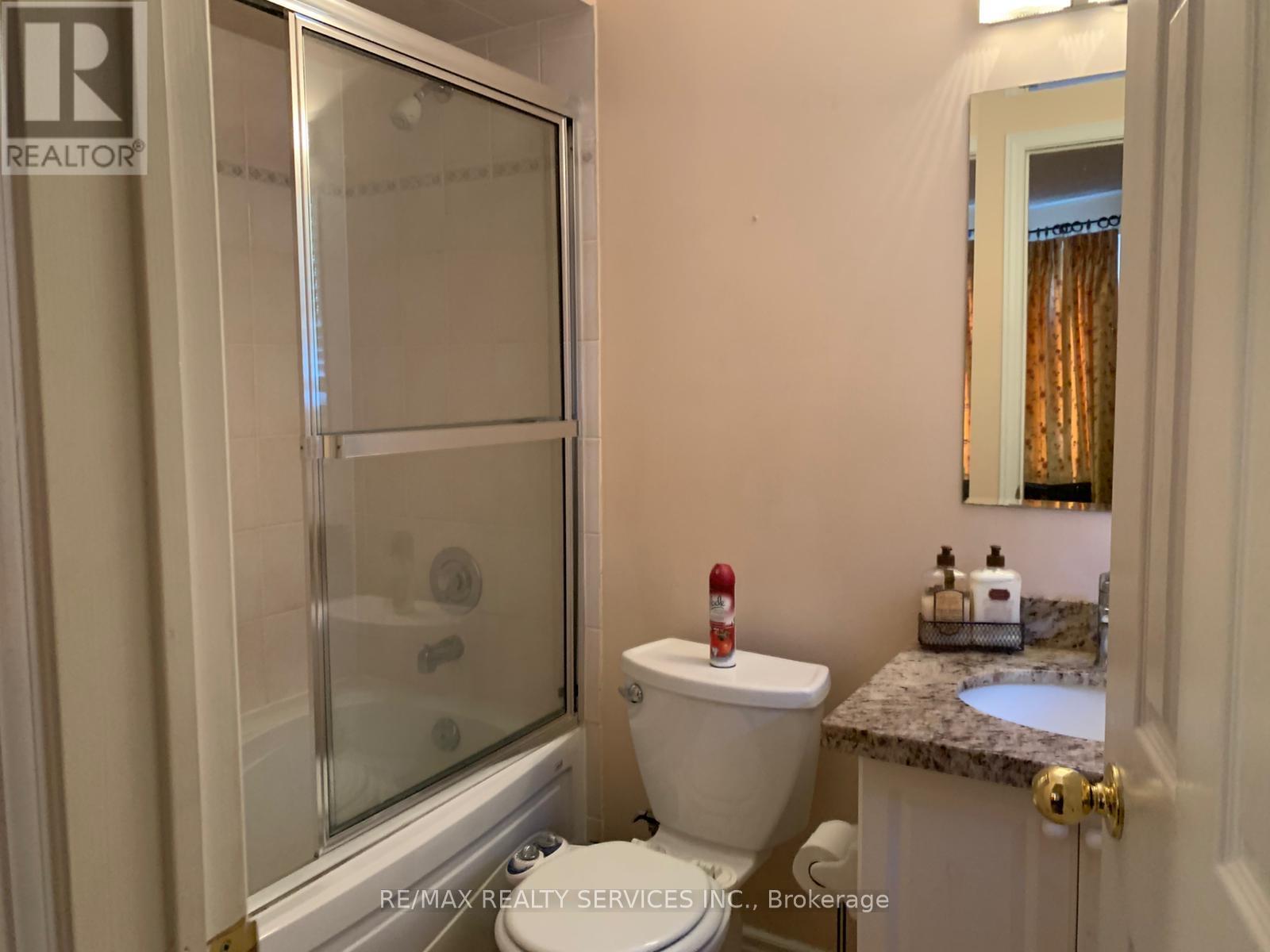 201 Bristol Road E, Mississauga, Ontario  L4Z 3V5 - Photo 30 - W12488024