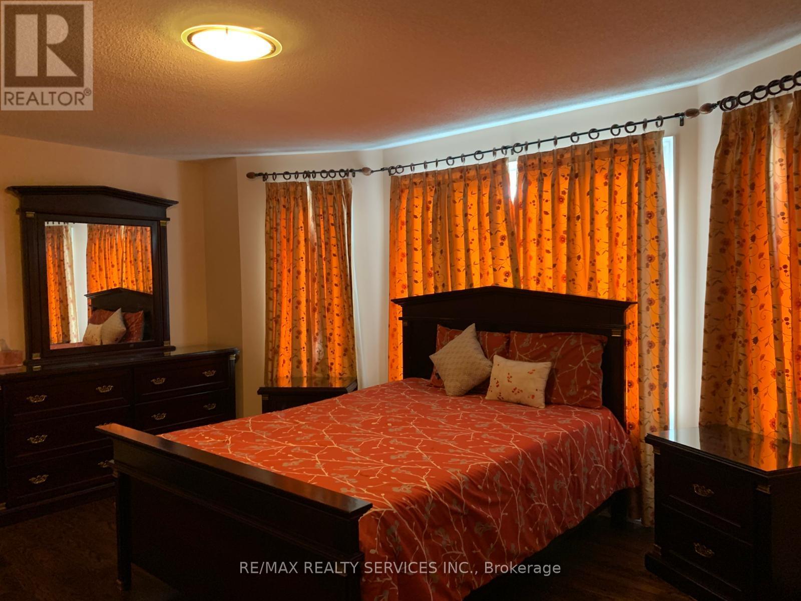 201 Bristol Road E, Mississauga, Ontario  L4Z 3V5 - Photo 40 - W12488024