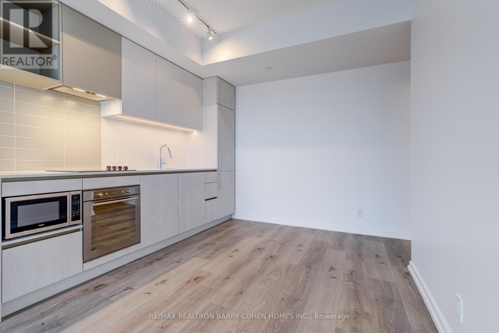 4015 - 1000 Portage Parkway, Vaughan, Ontario  L4K 0L1 - Photo 6 - N12494124